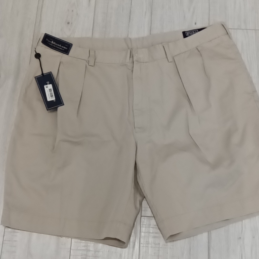 Brand New men's Ralph Lauren Polo khaki shorts (size 42)